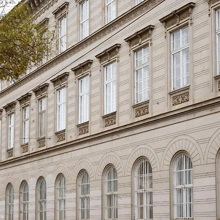 Danube Waterfront View At Chain Bridge *