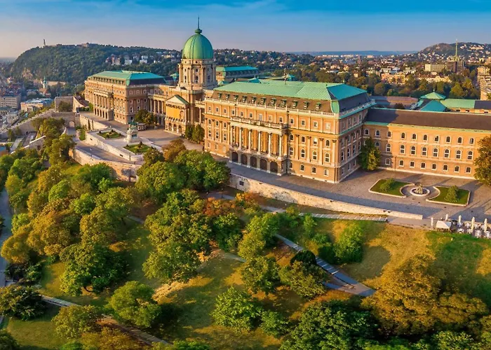 Danube Waterfront View At Chain Bridge